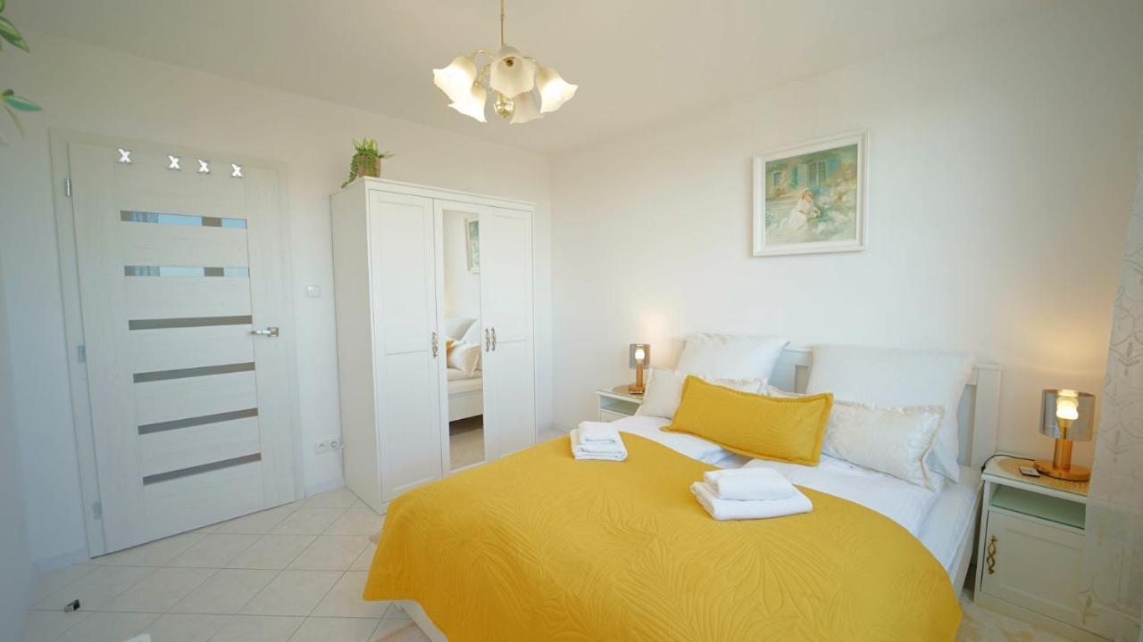 Apartamenty Every Sky Nadrzeczna 14 كارباش المظهر الخارجي الصورة